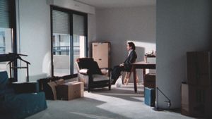 Moving In's poster