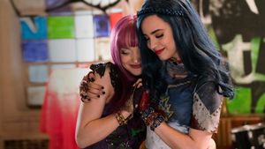 Descendants 2's poster