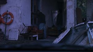 Open Graves's poster