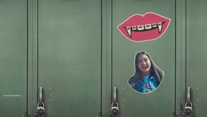 Growing Fangs's poster