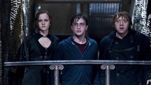 Harry Potter and the Deathly Hallows: Part 2's poster