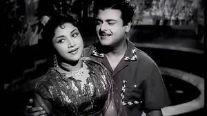 Paadha Kaanikkai's poster
