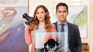 Picture Perfect Mysteries: Dead Over Diamonds's poster