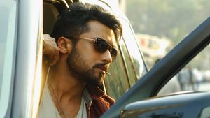 Anjaan's poster