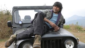 Naane Varuvean's poster