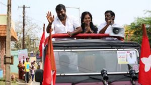 Thappu Thanda's poster