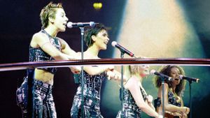Spice Girls: The Live One's poster