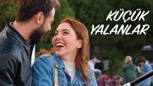 Küçük Yalanlar's poster