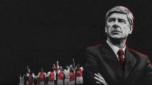 Arsène Wenger: Invincible's poster