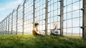 The Boy in the Striped Pajamas's poster