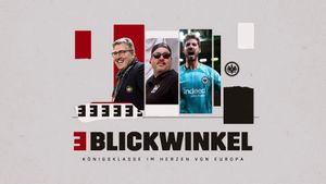 3 Blickwinkel - Königsklasse im Herzen von Europa's poster