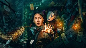 Night Rain and Autumn Lantern Hear Strange Stories's poster