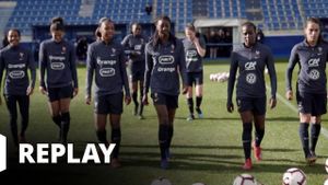 Le moment de briller : les Bleues en route vers le Mondial's poster