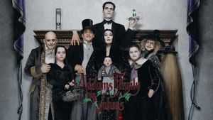 Addams Family Values's poster