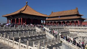 Secrets of China's Forbidden City's poster