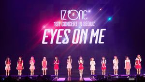 아이즈원 (IZ*ONE) - 1ST CONCERT IN SEOUL [EYES ON ME]'s poster