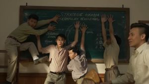 Habibie & Ainun 3's poster