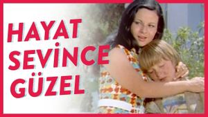 Aysecik: Hayat Sevince Güzel's poster