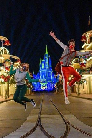 Disney Holiday Magic Quest's poster