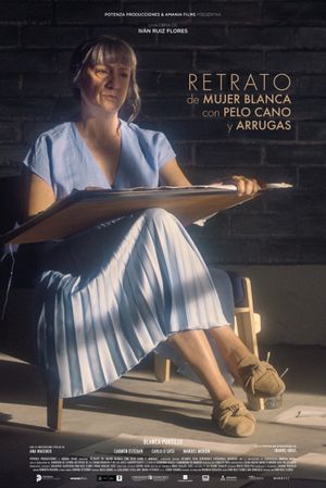 Retrato de mujer blanca con pelo cano y arrugas's poster