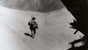 Woman in the Dunes's poster