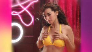 Crush Kong Curly's poster